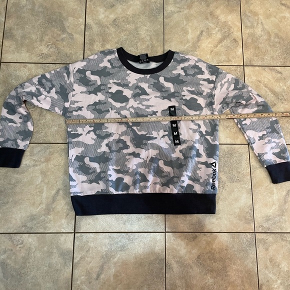 NWT Reebok digital camo Pink and gray - Picture 3 of 3